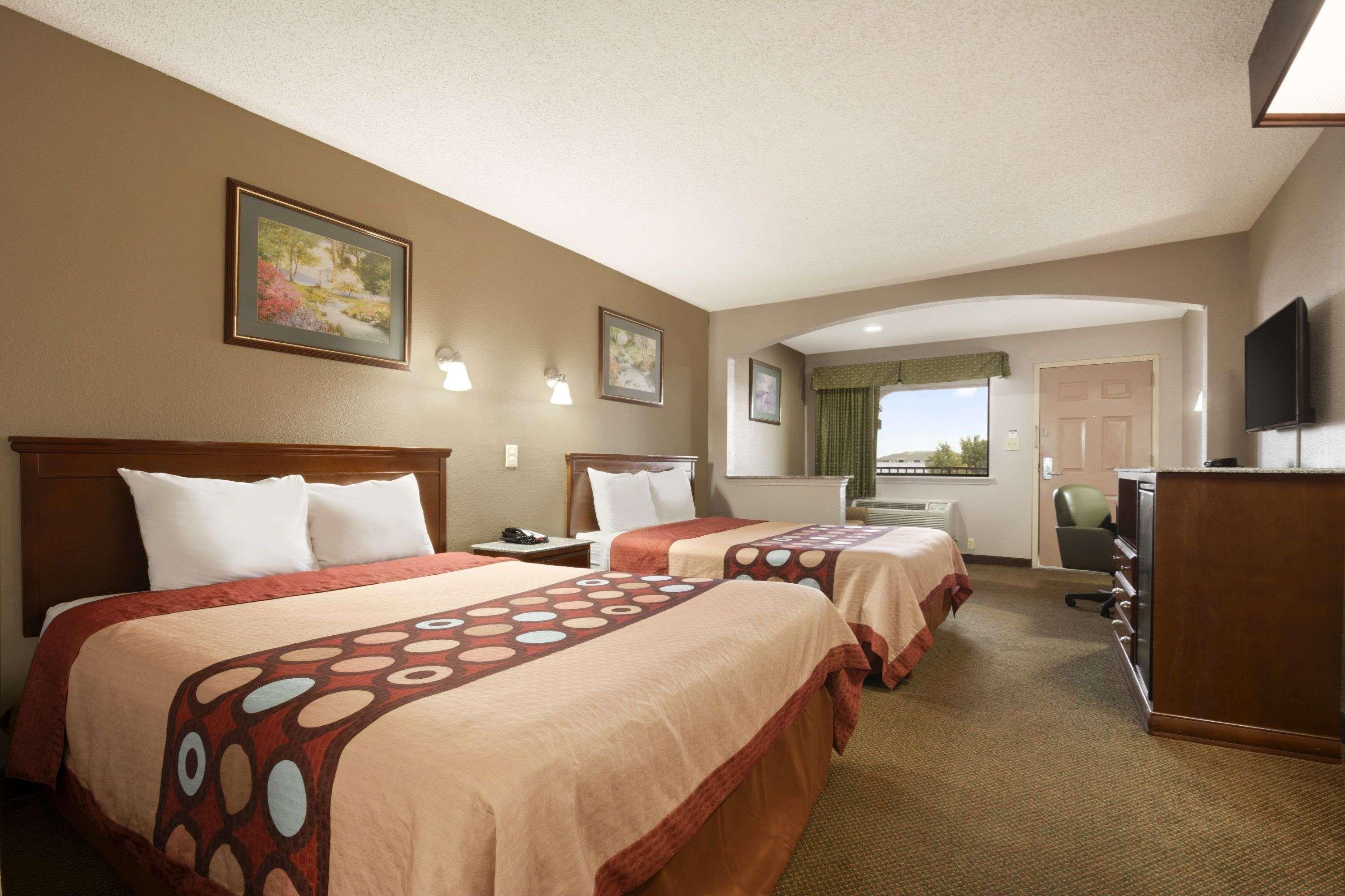 Super 8 Baton Rouge/I-12 Motel Ngoại thất bức ảnh