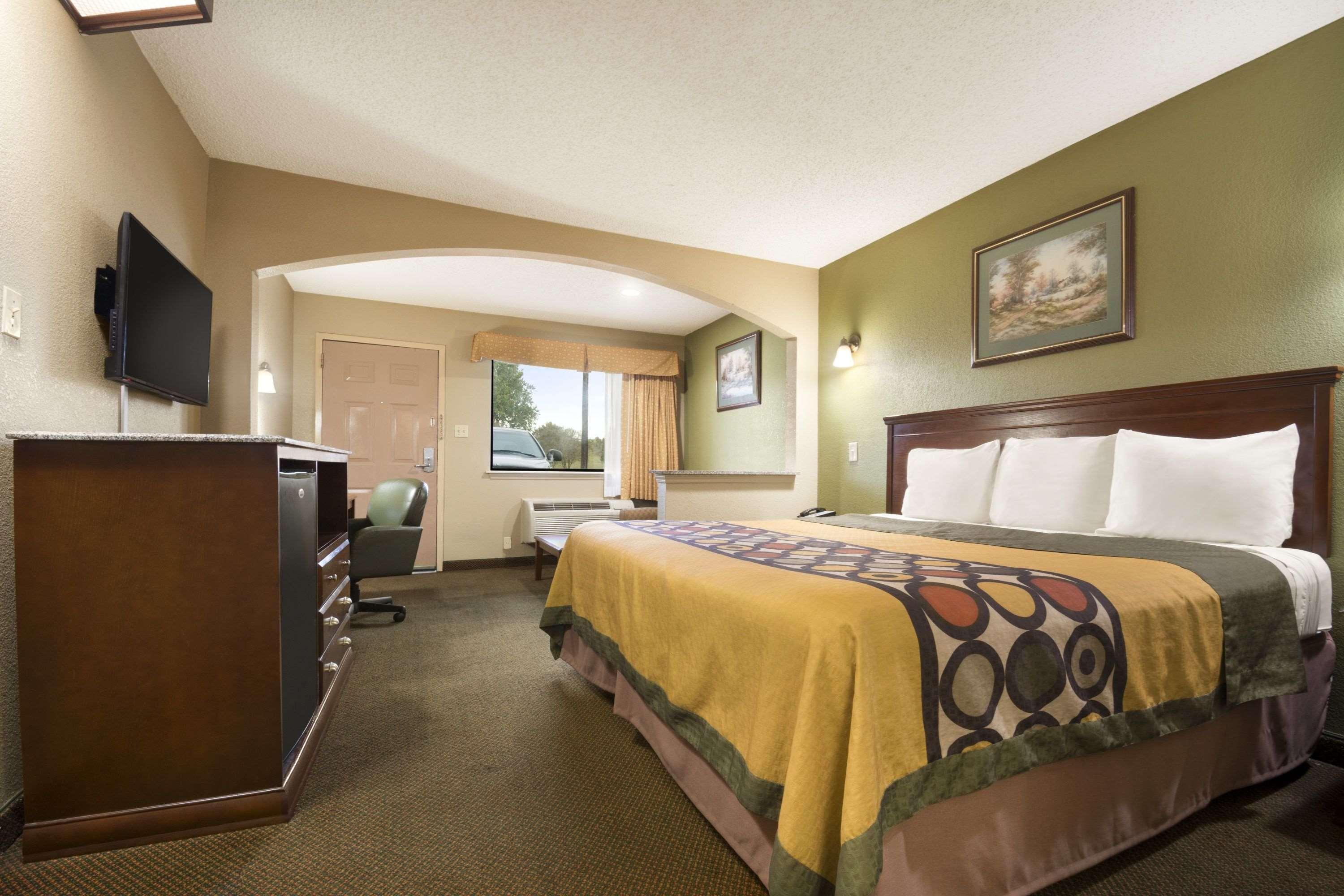 Super 8 Baton Rouge/I-12 Motel Ngoại thất bức ảnh