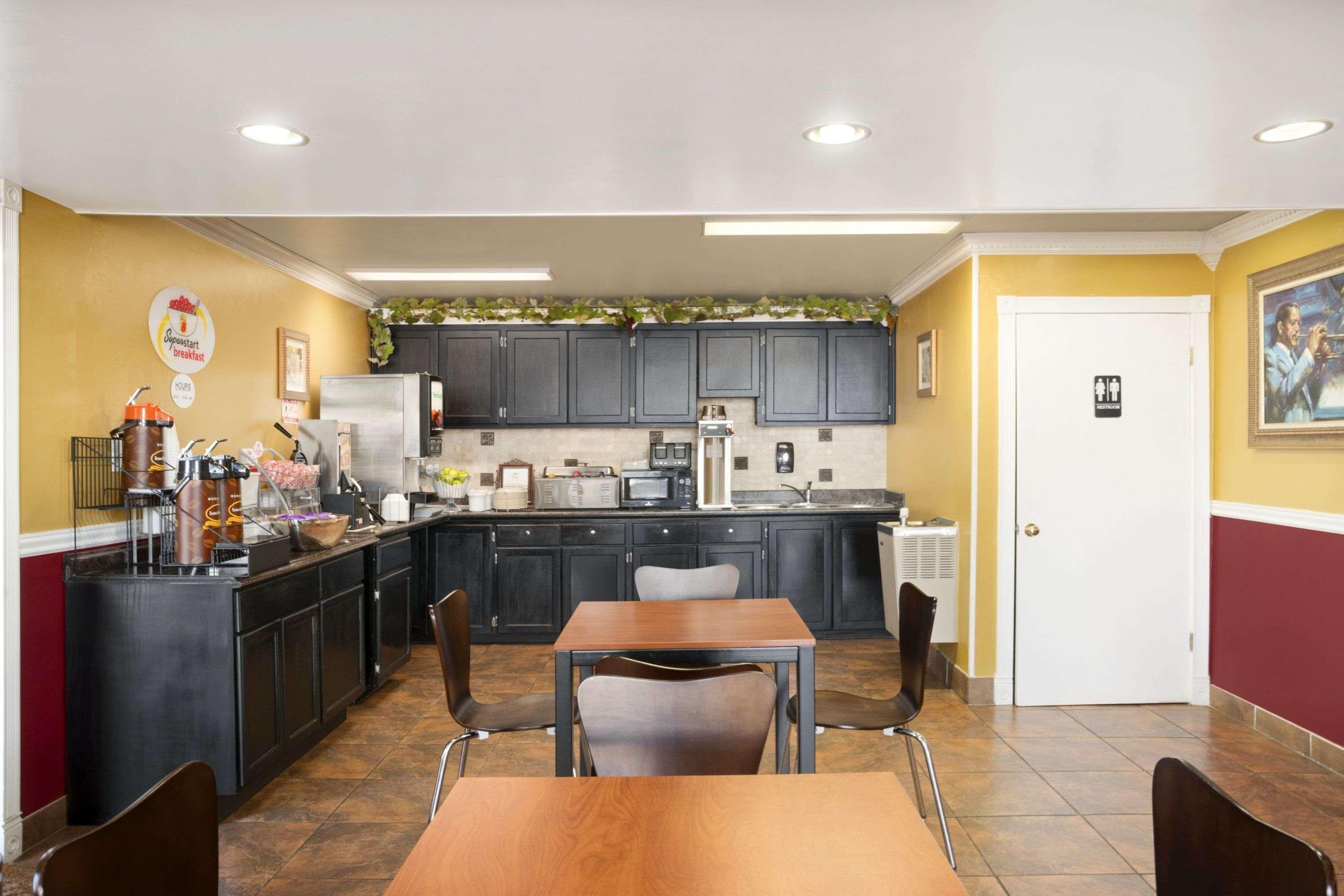 Super 8 Baton Rouge/I-12 Motel Ngoại thất bức ảnh